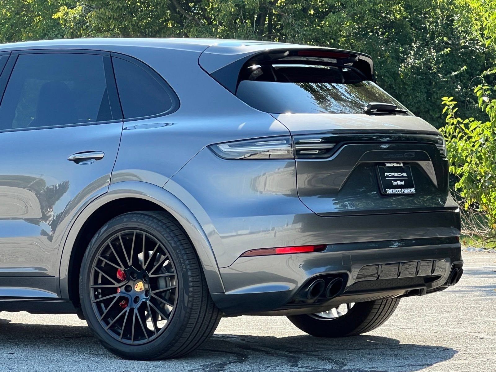 Certified 2023 Porsche Cayenne GTS AWD/4WD image 10