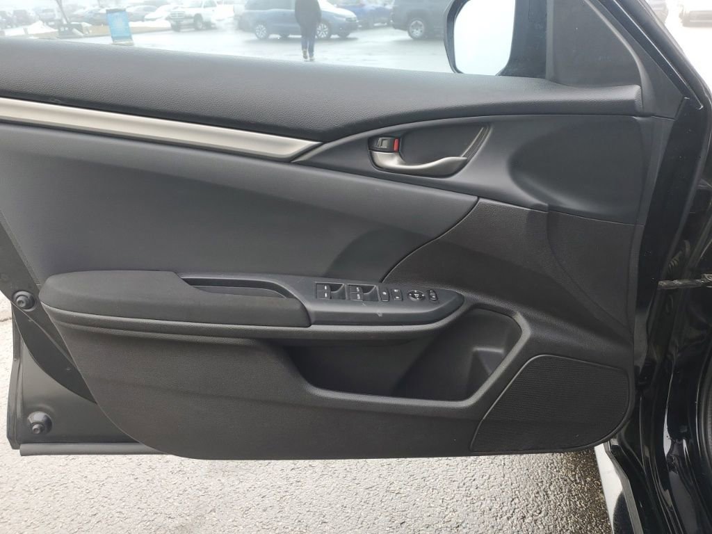 Used 2018 Honda Civic Sport image 29