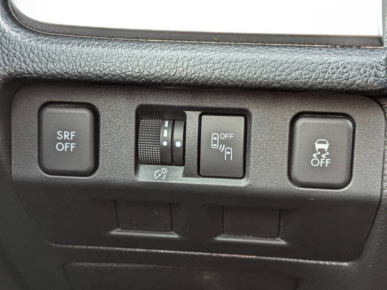 Used 2017 Subaru Forester 2.5i Premium AWD/4WD image 26