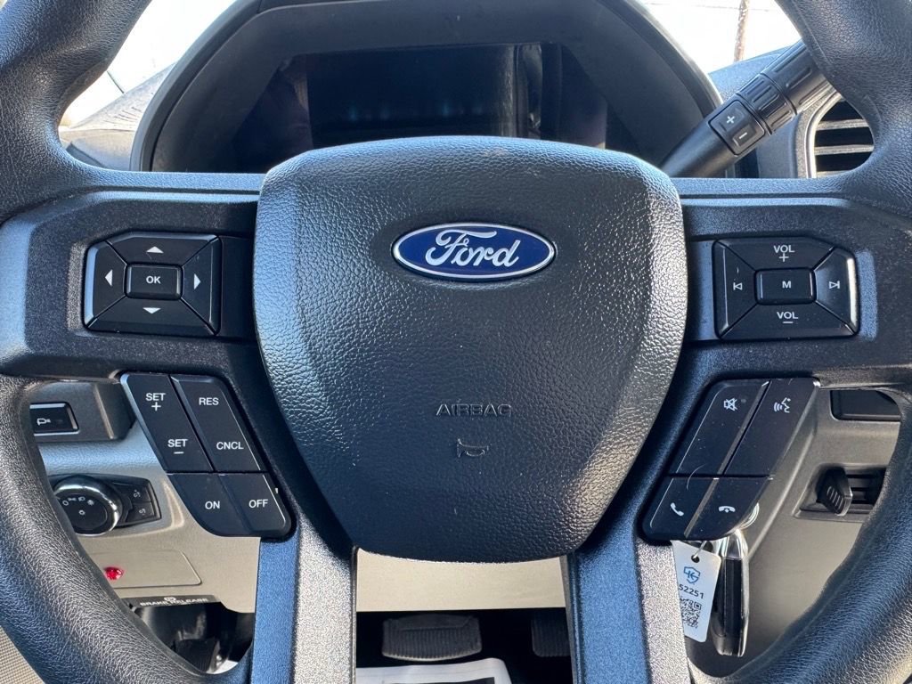 Used 2022 Ford F550 4x4 Regular Cab Super Duty image 17