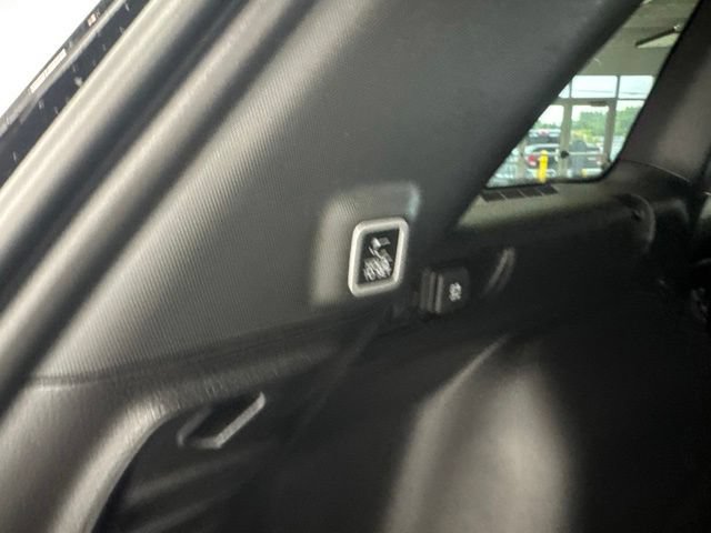Used 2023 Jeep Grand Cherokee Altitude AWD/4WD image 13