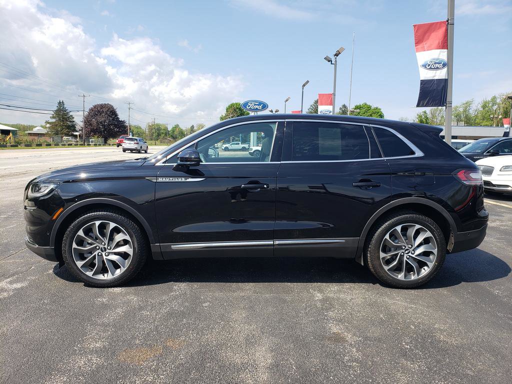 Used 2021 Lincoln Nautilus Reserve w/ Equipment Group 201A AWD/4WD image 7