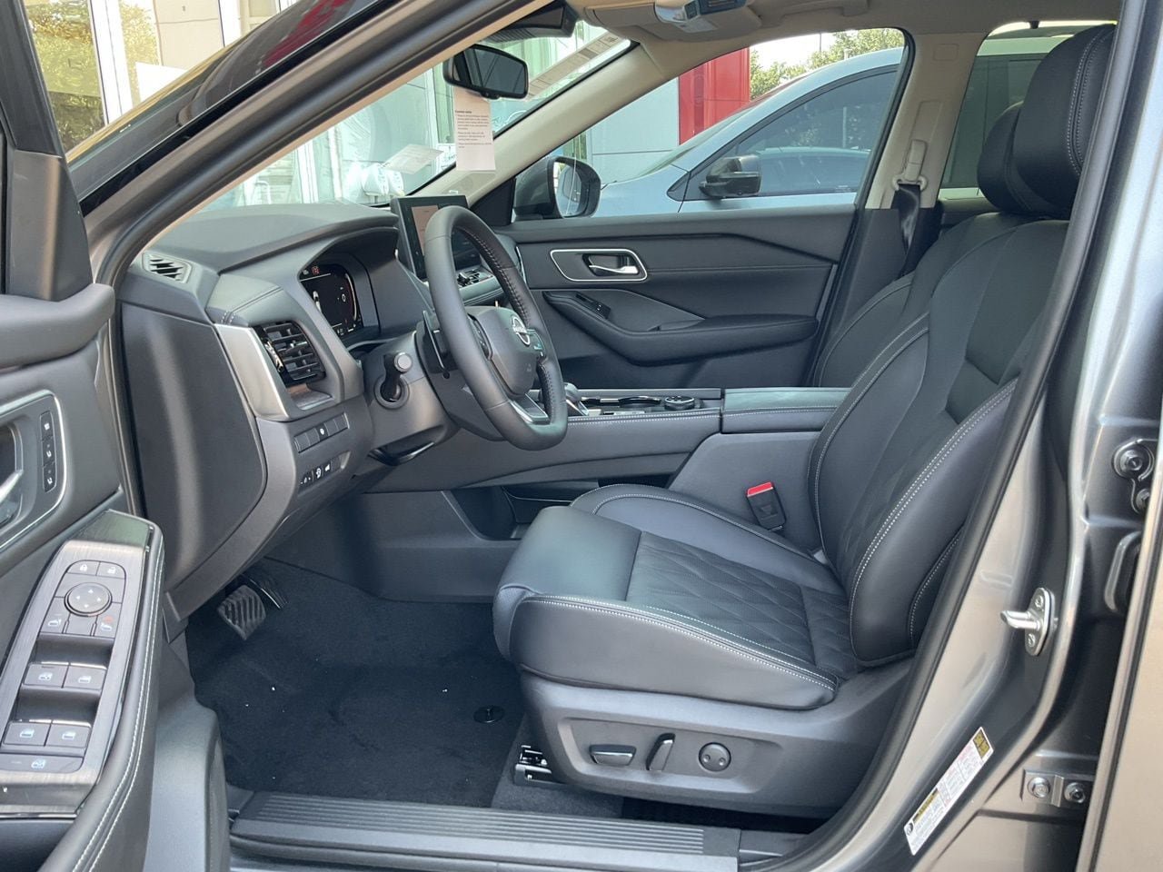 New 2026 Nissan Rogue Platinum AWD/4WD image 8