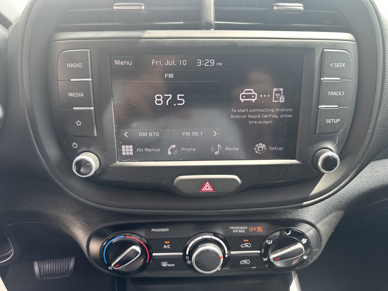 Used 2024 Kia Soul LX w/ LX Technology Package FWD image 14