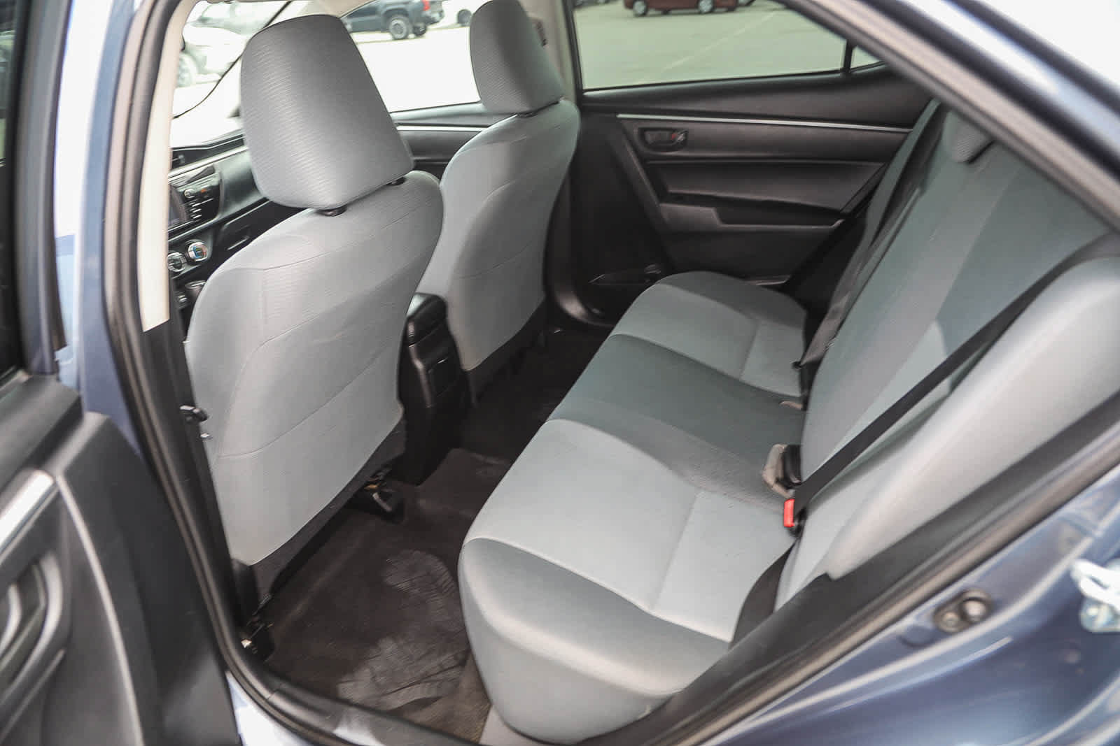 Used 2016 Toyota Corolla L FWD image 18