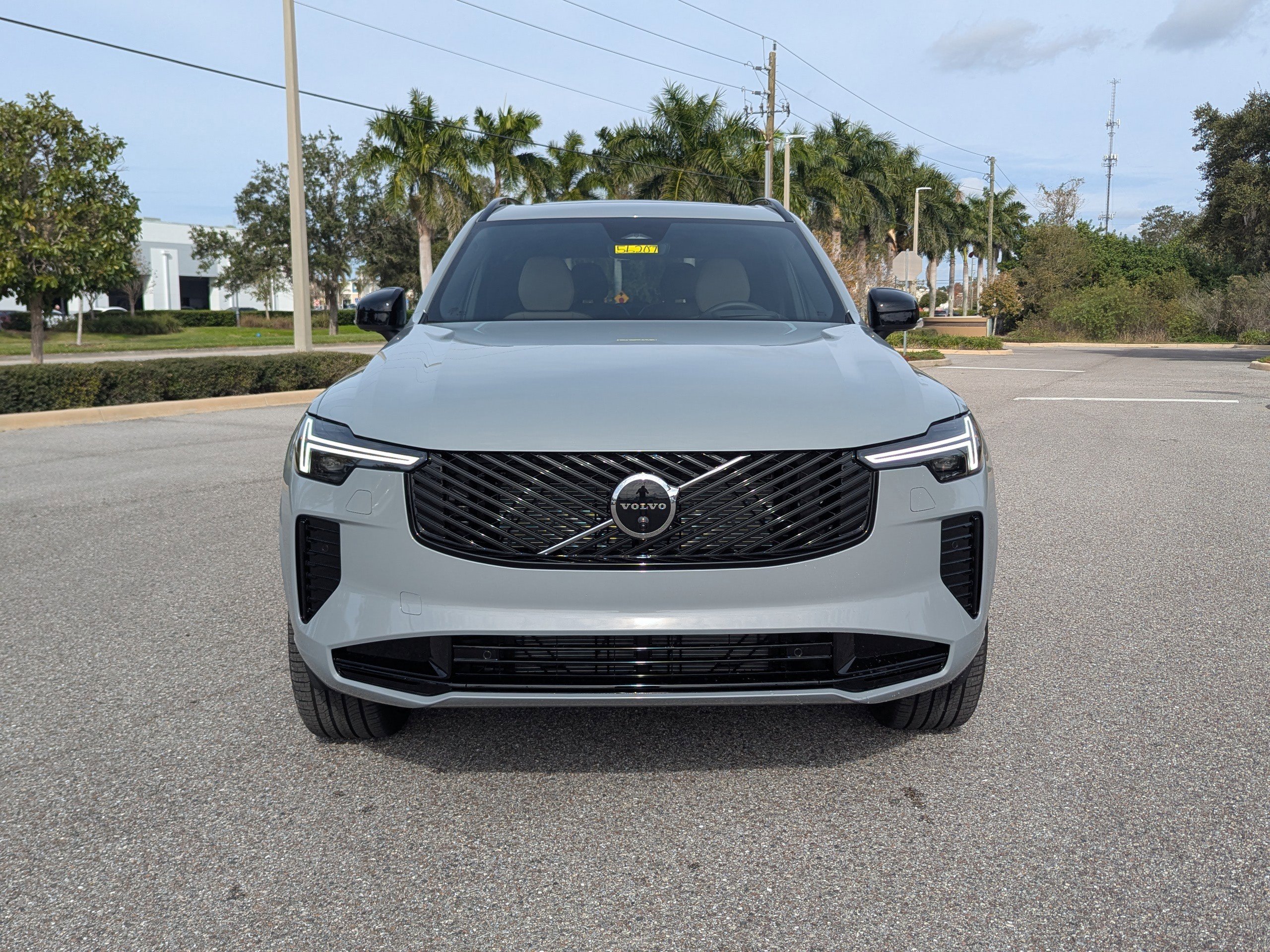New 2026 Volvo XC90 B6 Ultra w/ Protection Package image 2