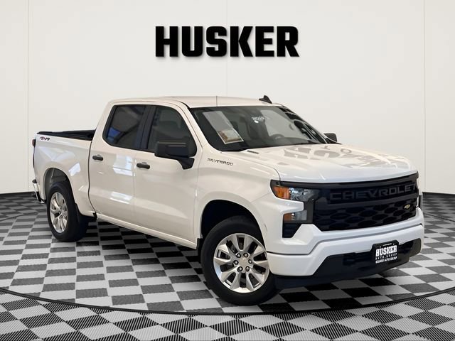 Certified 2025 Chevrolet Silverado 1500 Custom AWD/4WD image 1