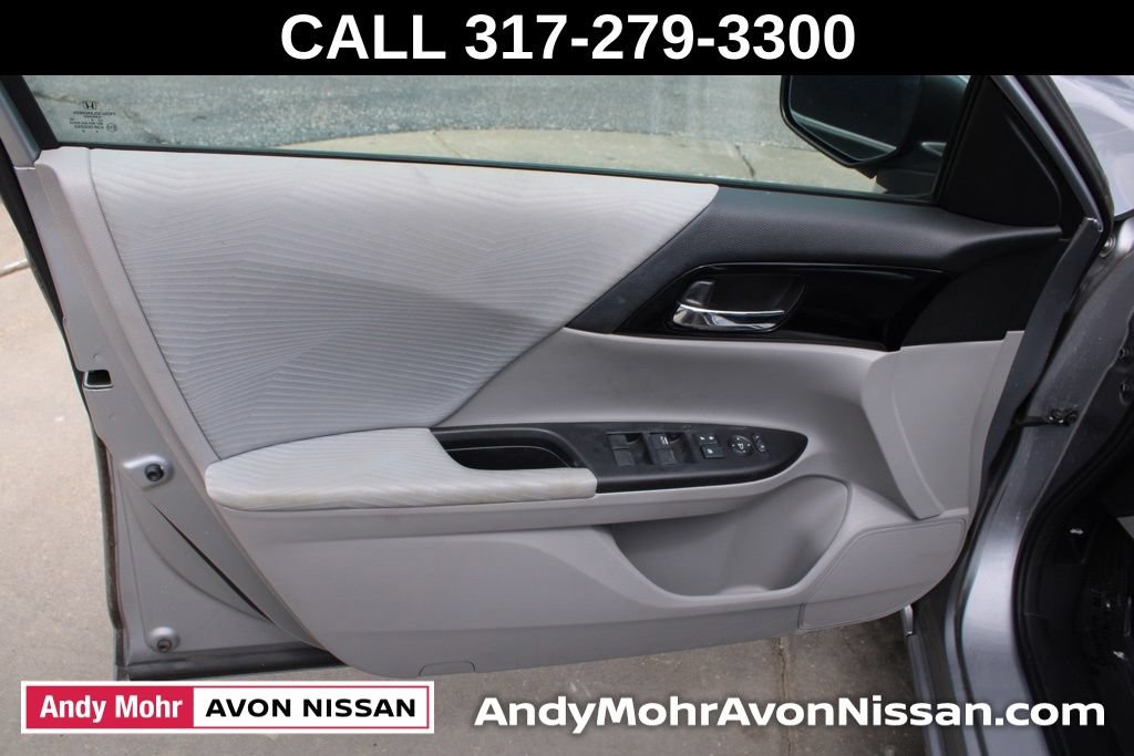Used 2016 Honda Accord LX image 17