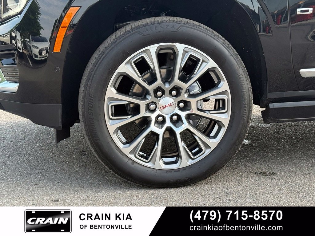 Used 2026 GMC Yukon XL Denali w/ Denali Reserve Package AWD/4WD image 36