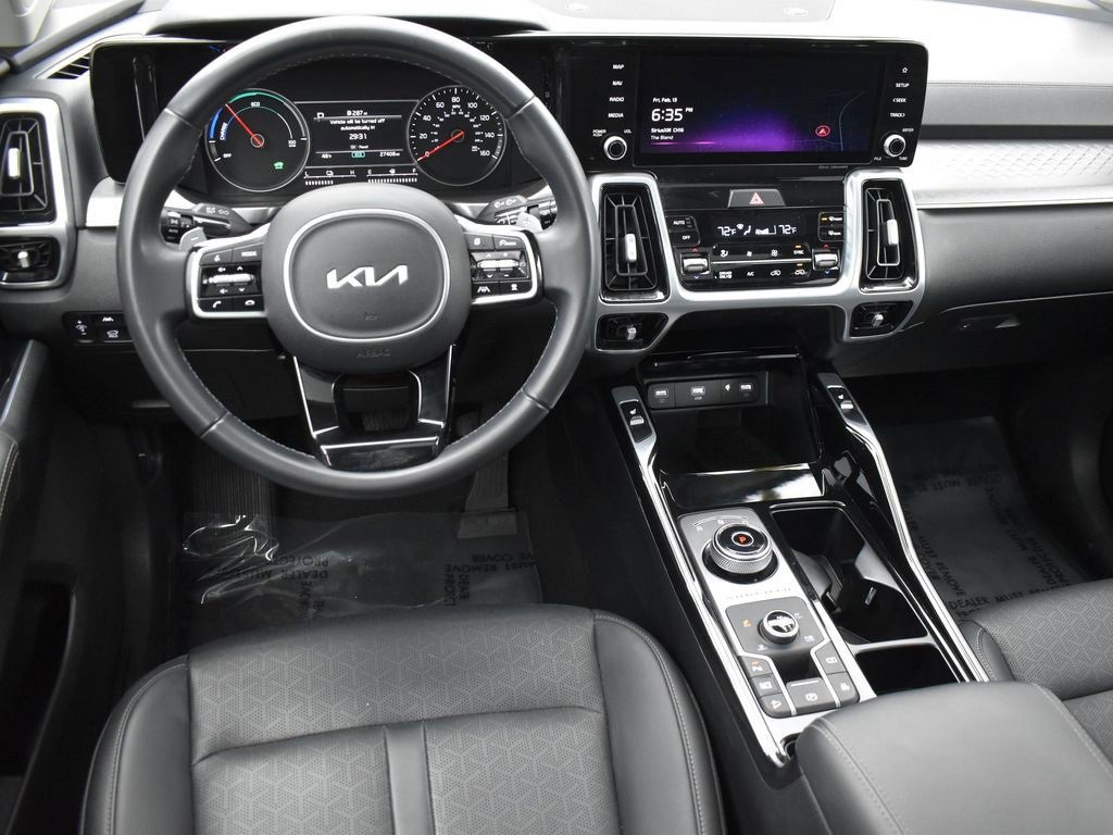 Used 2022 Kia Sorento SX w/ Panoramic Sunroof Package image 14