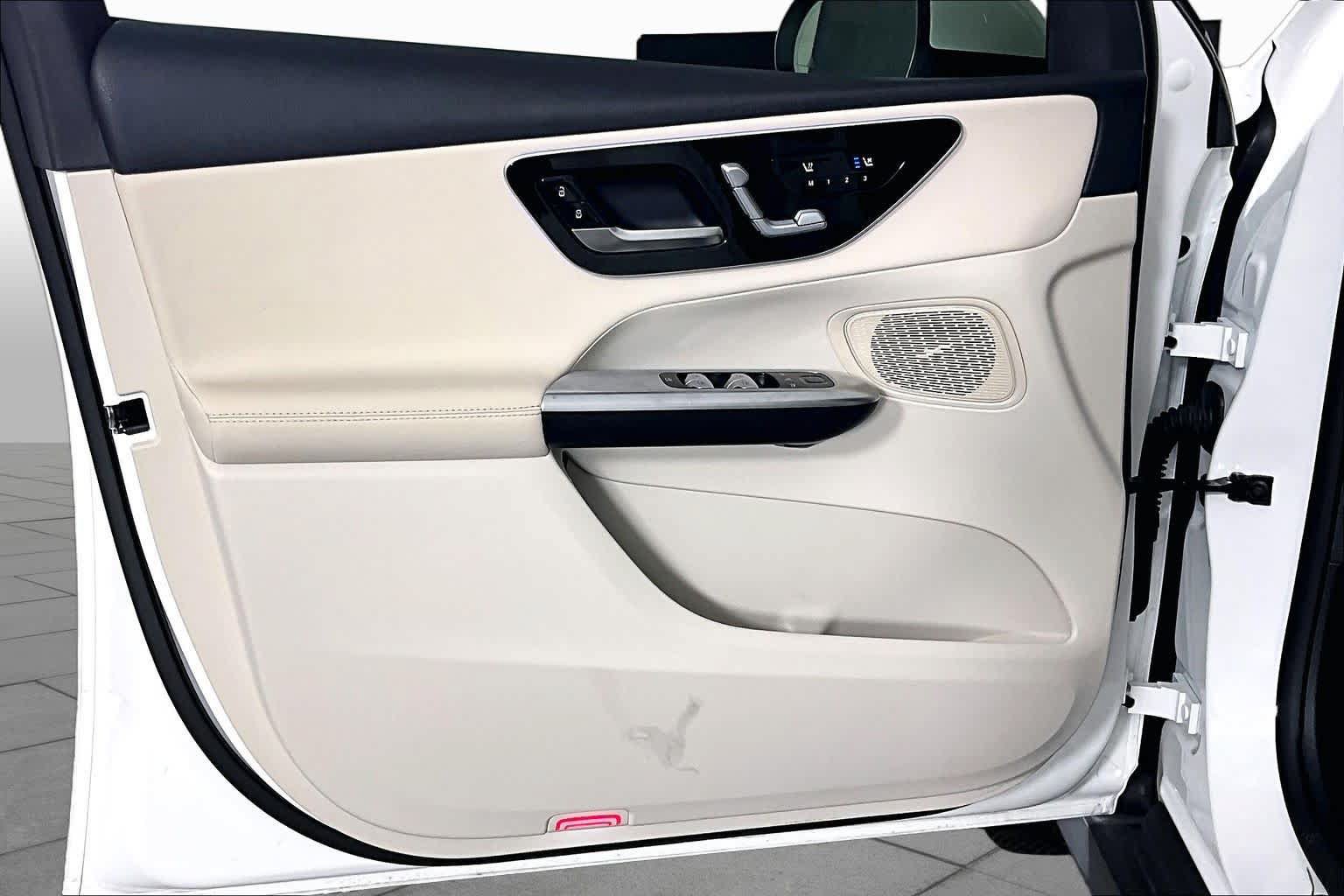 Used 2026 Mercedes-Benz GLC 300 image 18