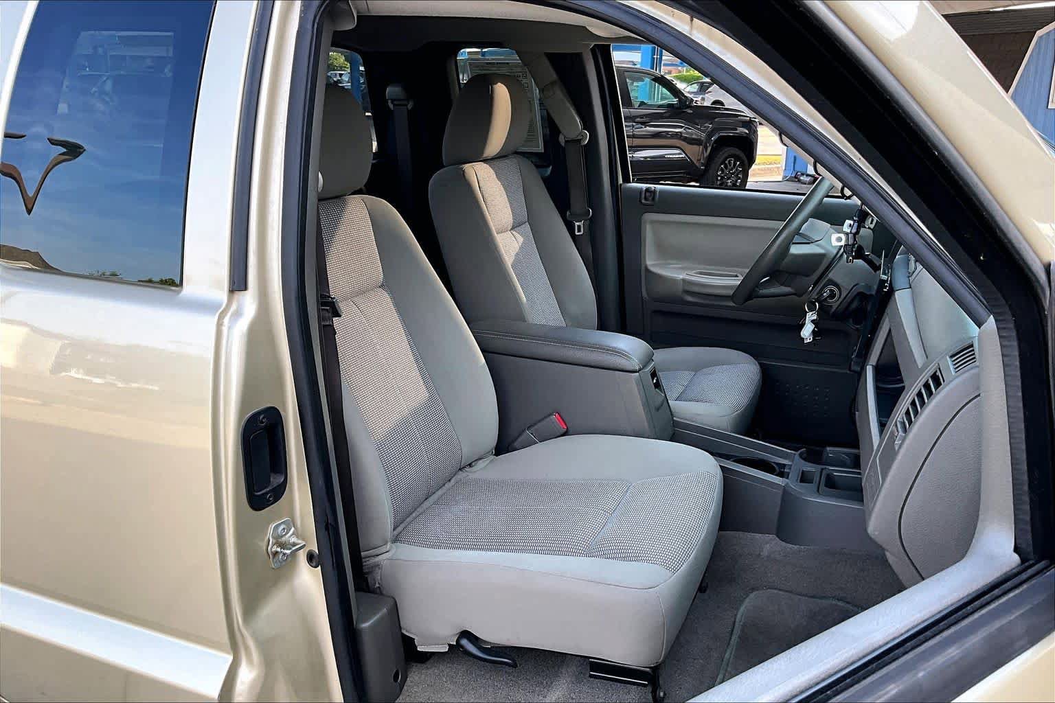 Used 2011 Dodge Dakota Big Horn w/ Convenience Group RWD image 8