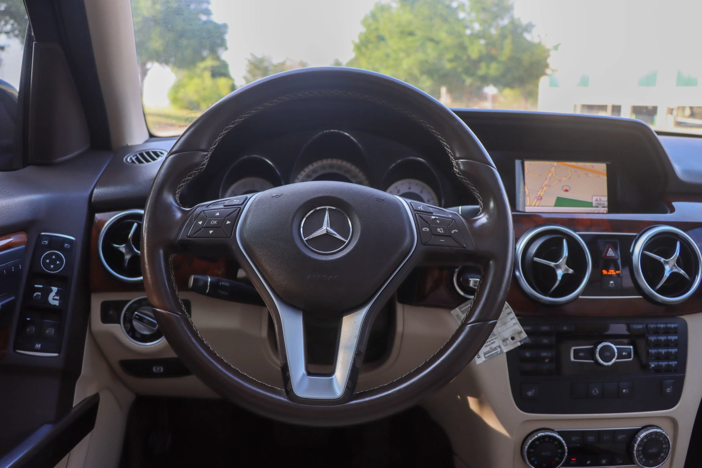 Used 2013 Mercedes-Benz GLK 350 2WD w/ Premium 1 Pkg image 28