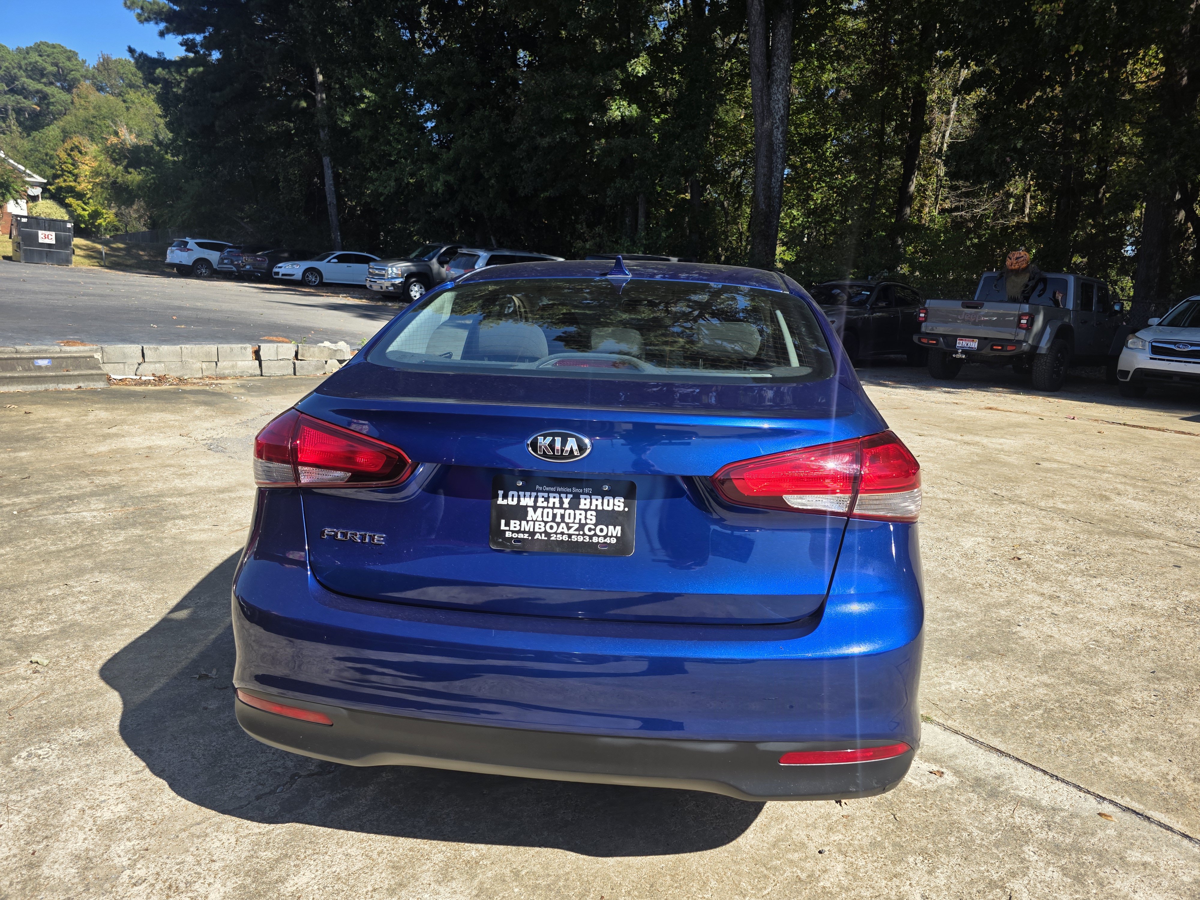 Used 2017 Kia Forte LX FWD image 7
