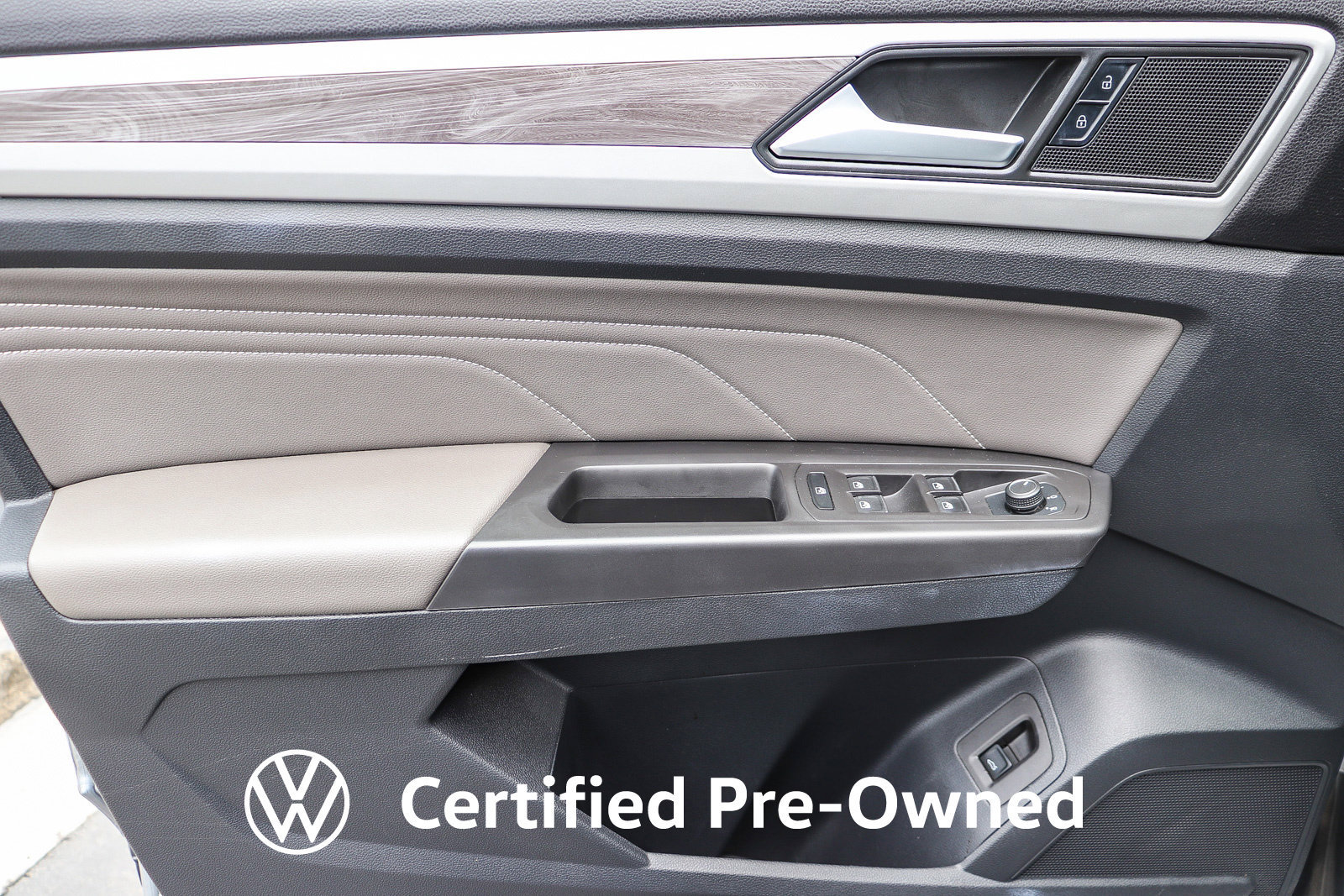 Certified 2022 Volkswagen Atlas Cross Sport SE AWD/4WD image 24