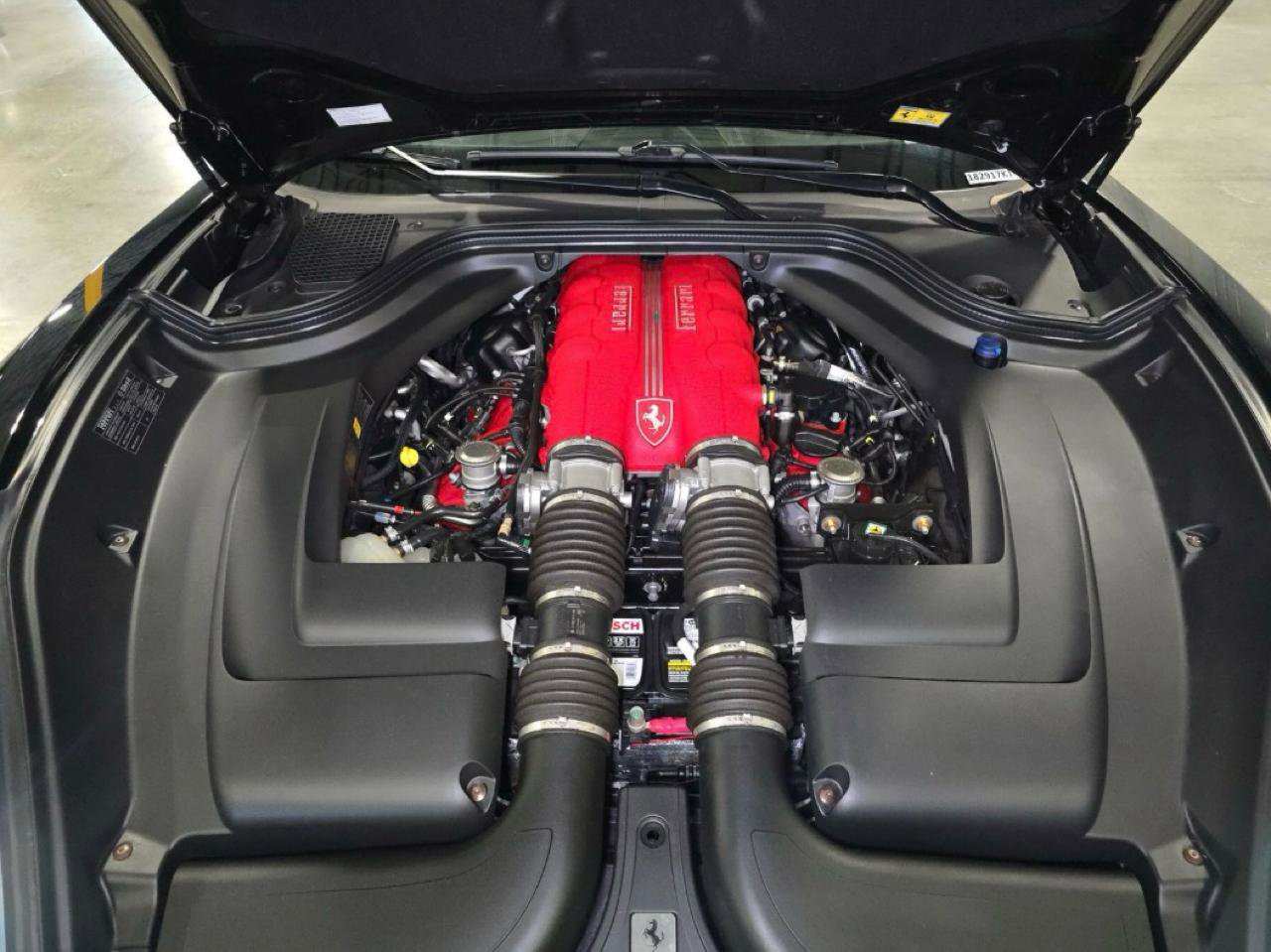 Used 2012 Ferrari California RWD image 16
