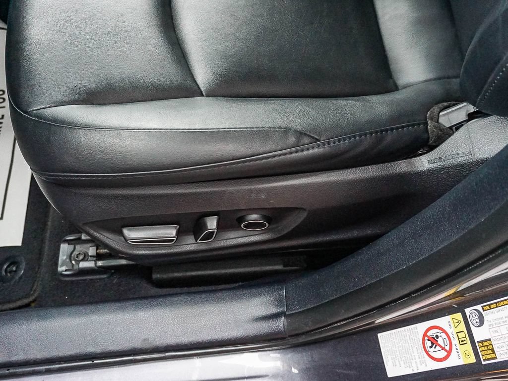 Used 2017 Toyota Prius Prime Advanced FWD image 20