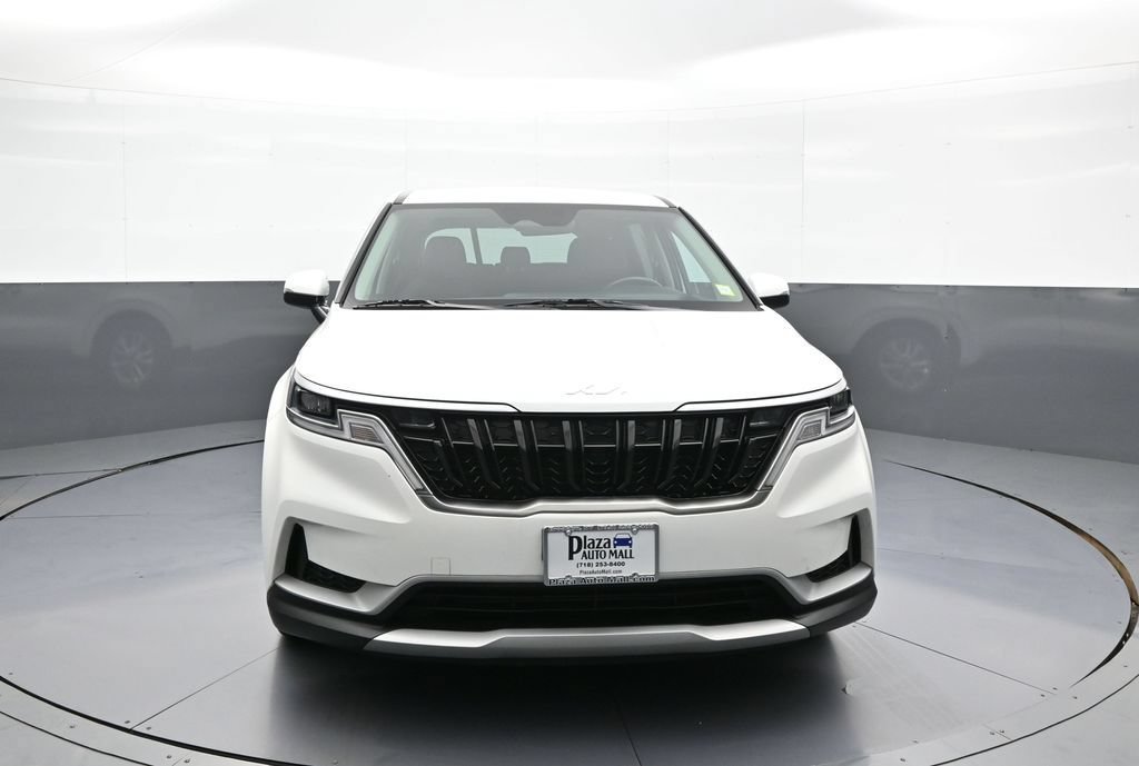 Certified 2024 Kia Carnival LX FWD image 2