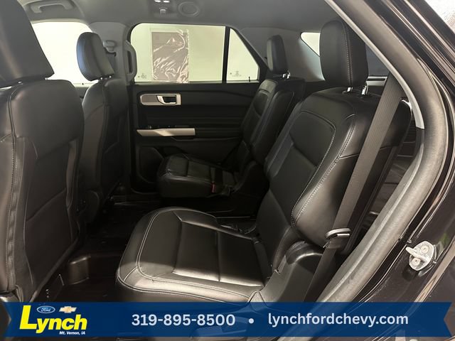 Used 2024 Ford Explorer XLT w/ Equipment Group 202A AWD/4WD image 22