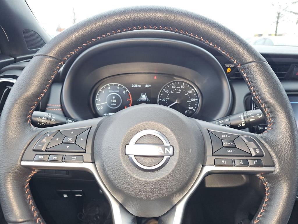 Used 2023 Nissan Kicks SR w/ SR Premium Package image 37