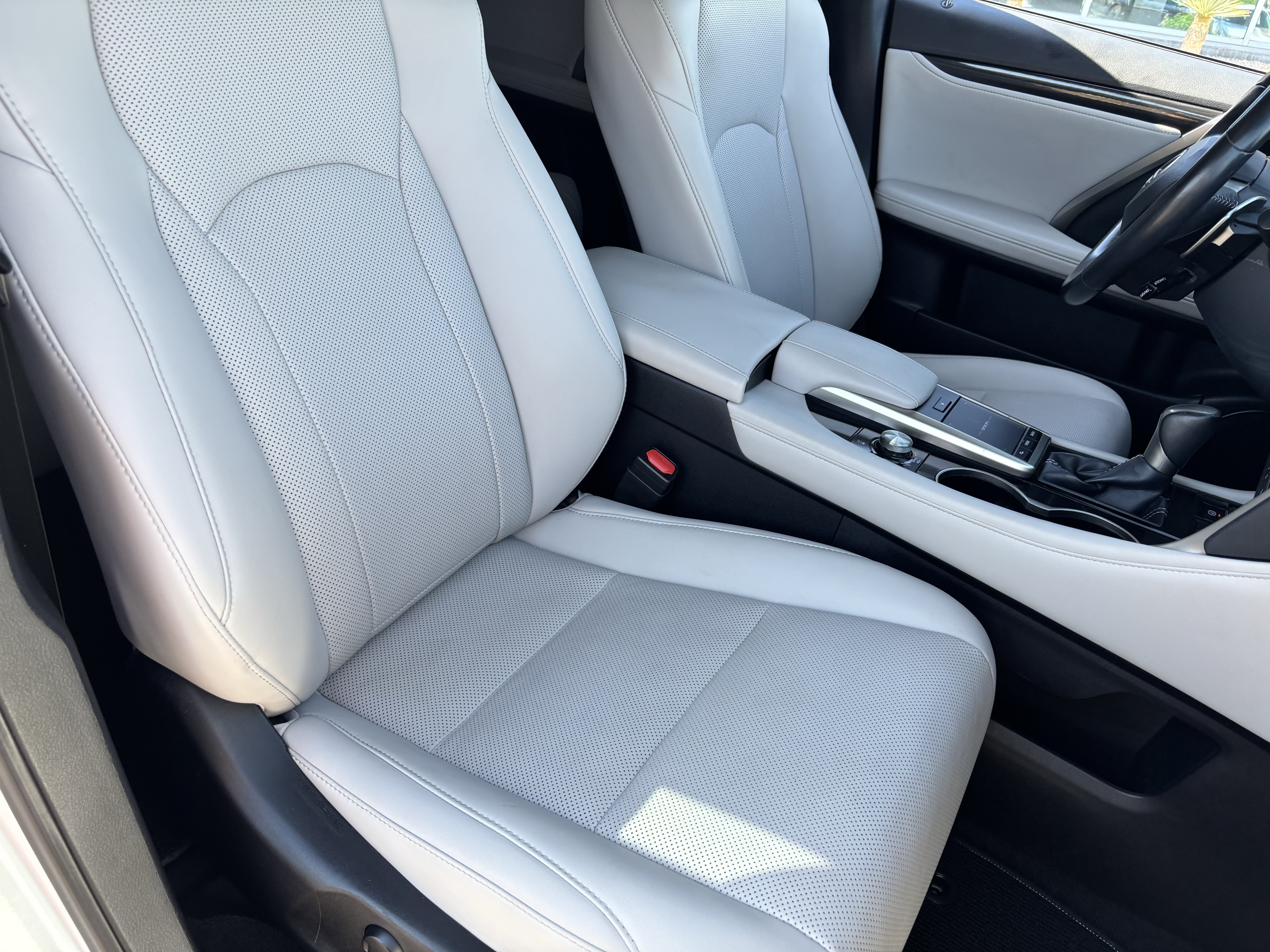 Used 2020 Lexus RX 350 FWD w/ Accessory Package image 8