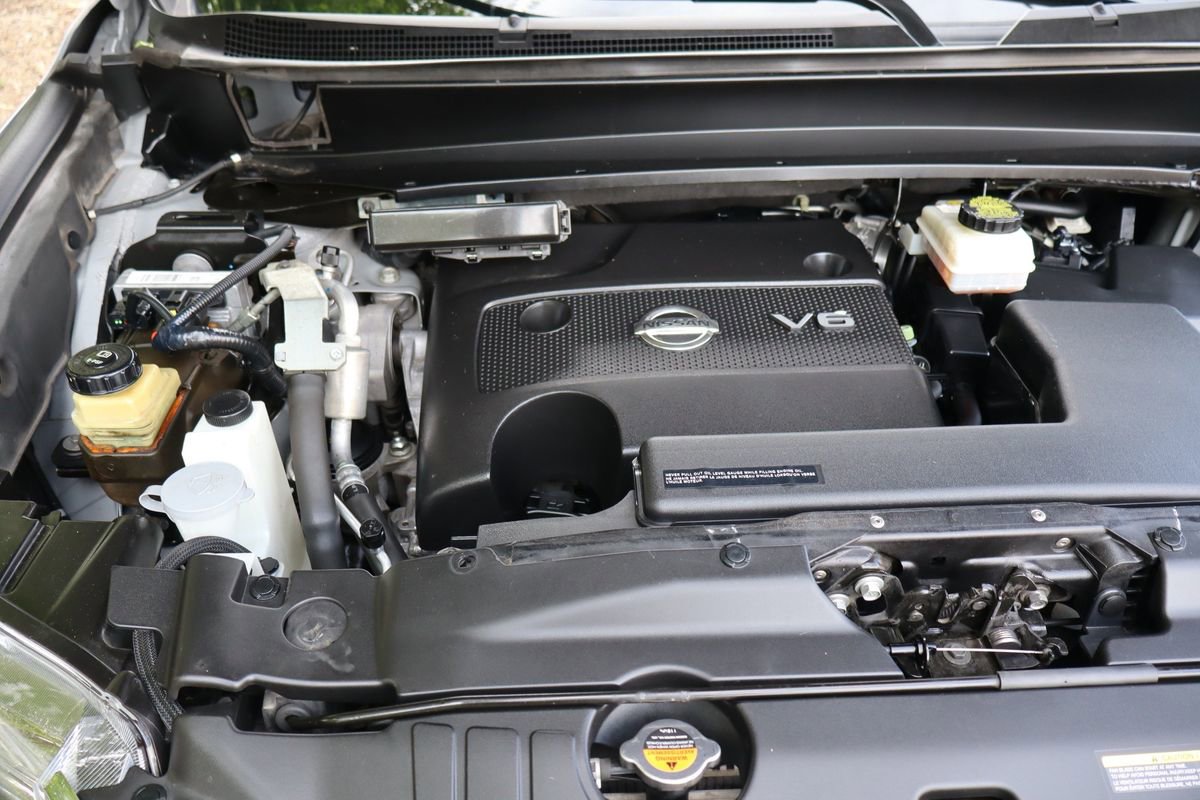 Used 2016 Nissan Pathfinder Platinum AWD/4WD image 41