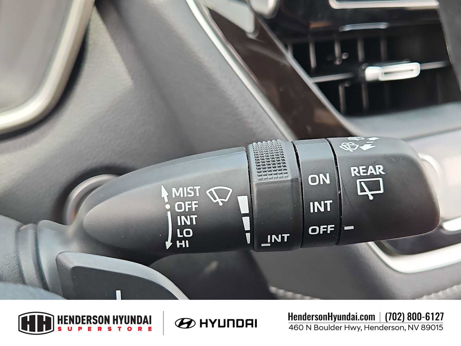 Used 2019 Toyota Corolla SE FWD image 25