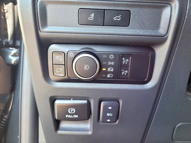 Certified 2024 Ford Expedition Platinum image 19