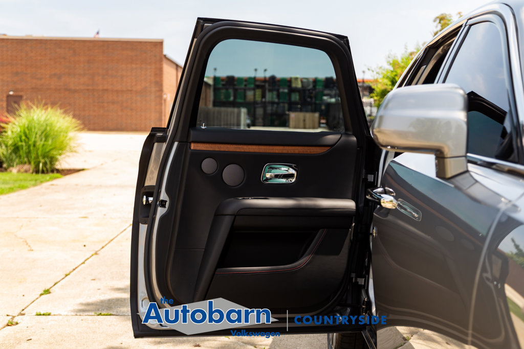 Used 2022 Rolls-Royce Ghost w/ Ghost Package AWD/4WD image 39