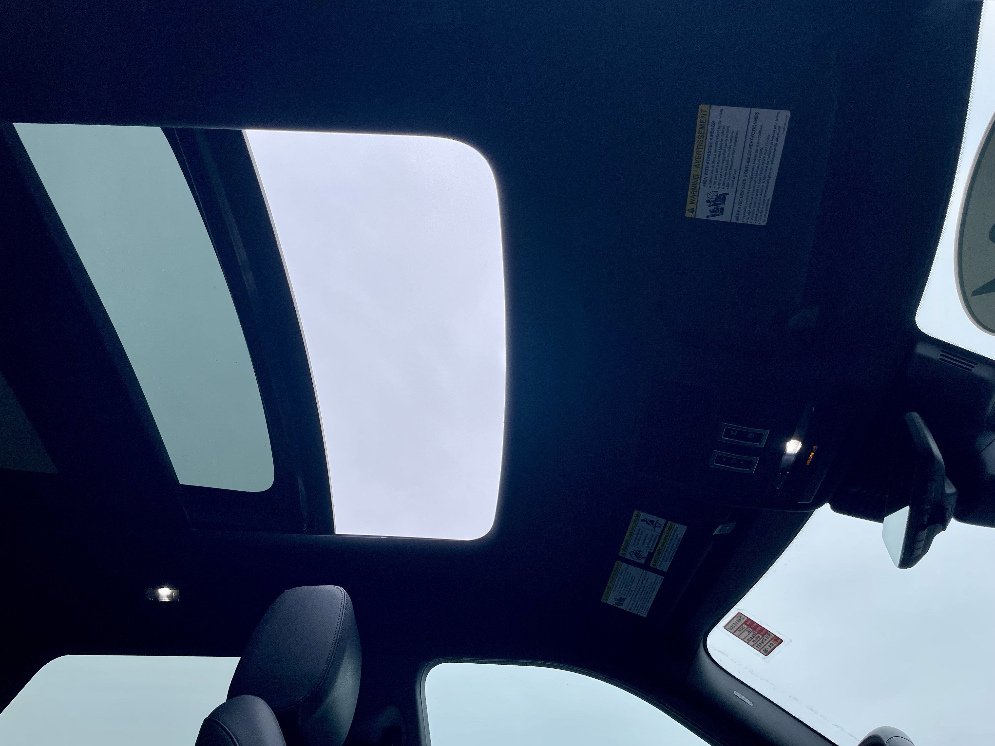 Certified 2024 Land Rover Range Rover Evoque Dynamic SE image 17