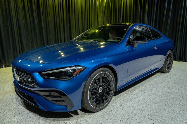 New 2026 Mercedes-Benz CLE 450 4MATIC Coupe image 1