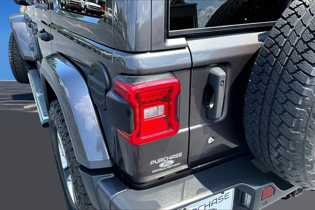 Used 2018 Jeep Wrangler Unlimited Sahara AWD/4WD image 25