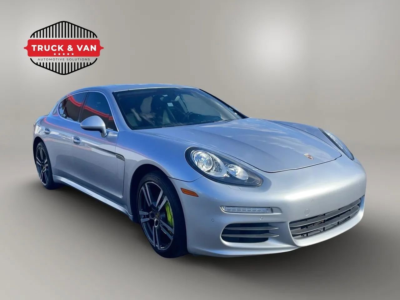 Used 2015 Porsche Panamera S RWD image 8