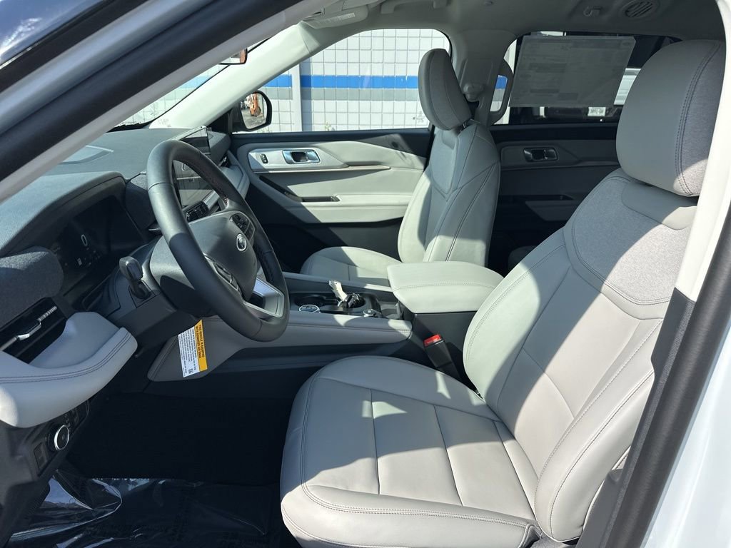 New 2026 Ford Explorer Active image 25
