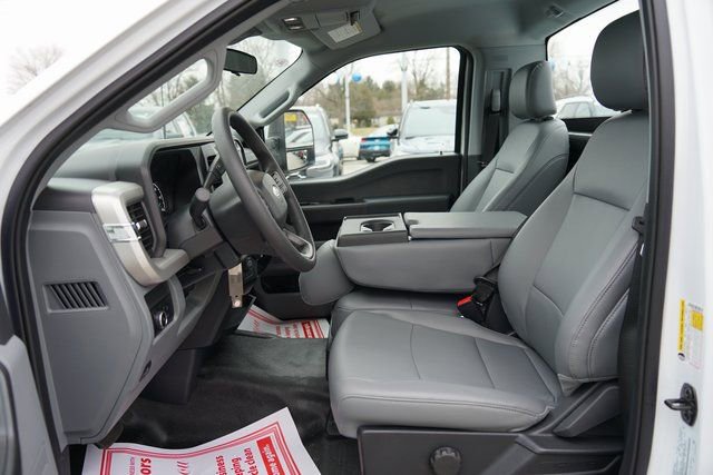 New 2023 Ford F350 XL w/ XL Chrome Package image 9