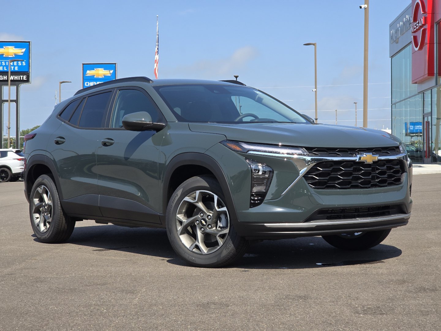 New 2026 Chevrolet Trax LT FWD image 2