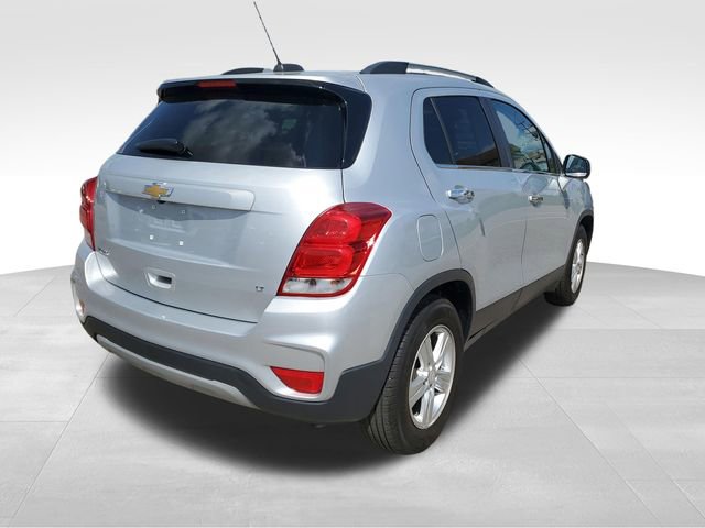Used 2020 Chevrolet Trax LT w/ LT Convenience Package image 4