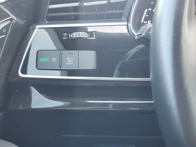 Used 2020 Audi Q7 3.0T Premium Plus w/ Premium Plus Package AWD/4WD image 23