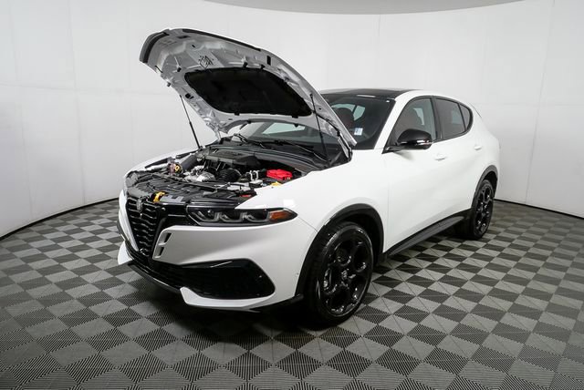 New 2026 Alfa Romeo Tonale w/ Red Premium Package image 34