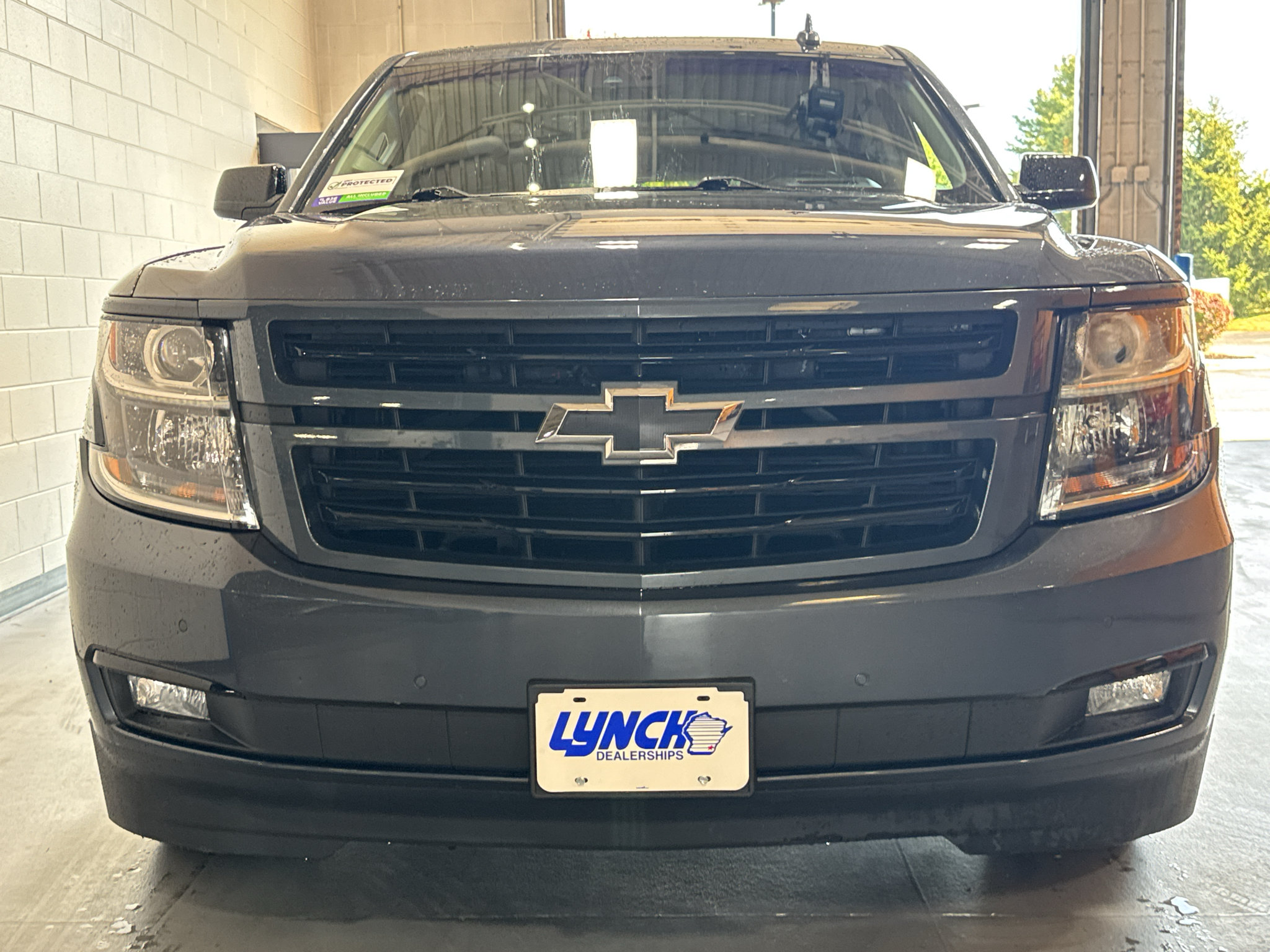 Used 2020 Chevrolet Suburban Premier AWD/4WD image 8