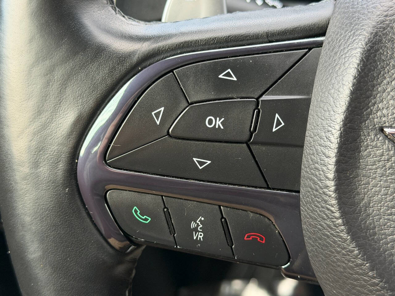 Used 2016 Chrysler 200 S w/ Comfort Group image 36