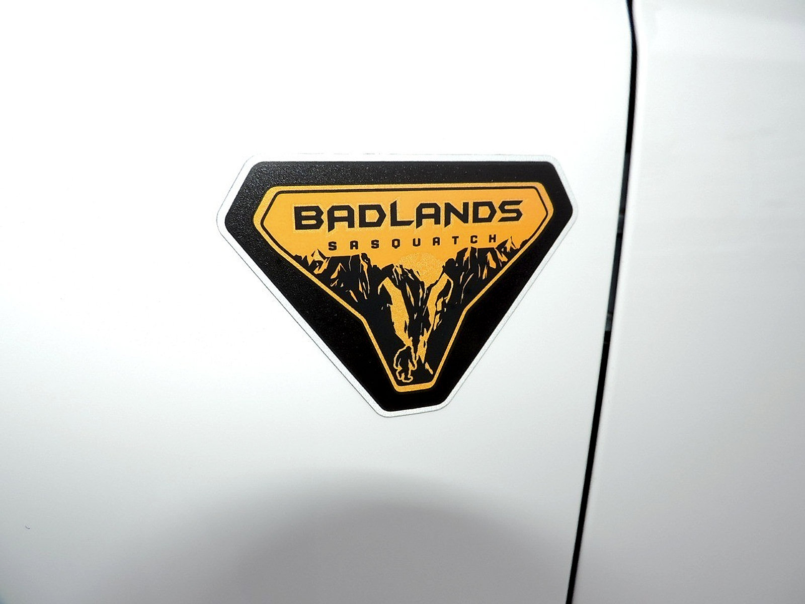 Used 2025 Ford Bronco Badlands AWD/4WD image 18