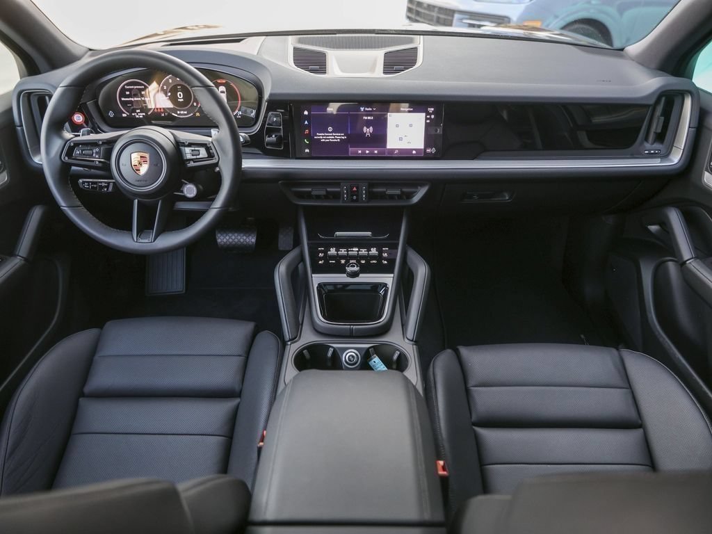Certified 2026 Porsche Cayenne AWD/4WD image 30