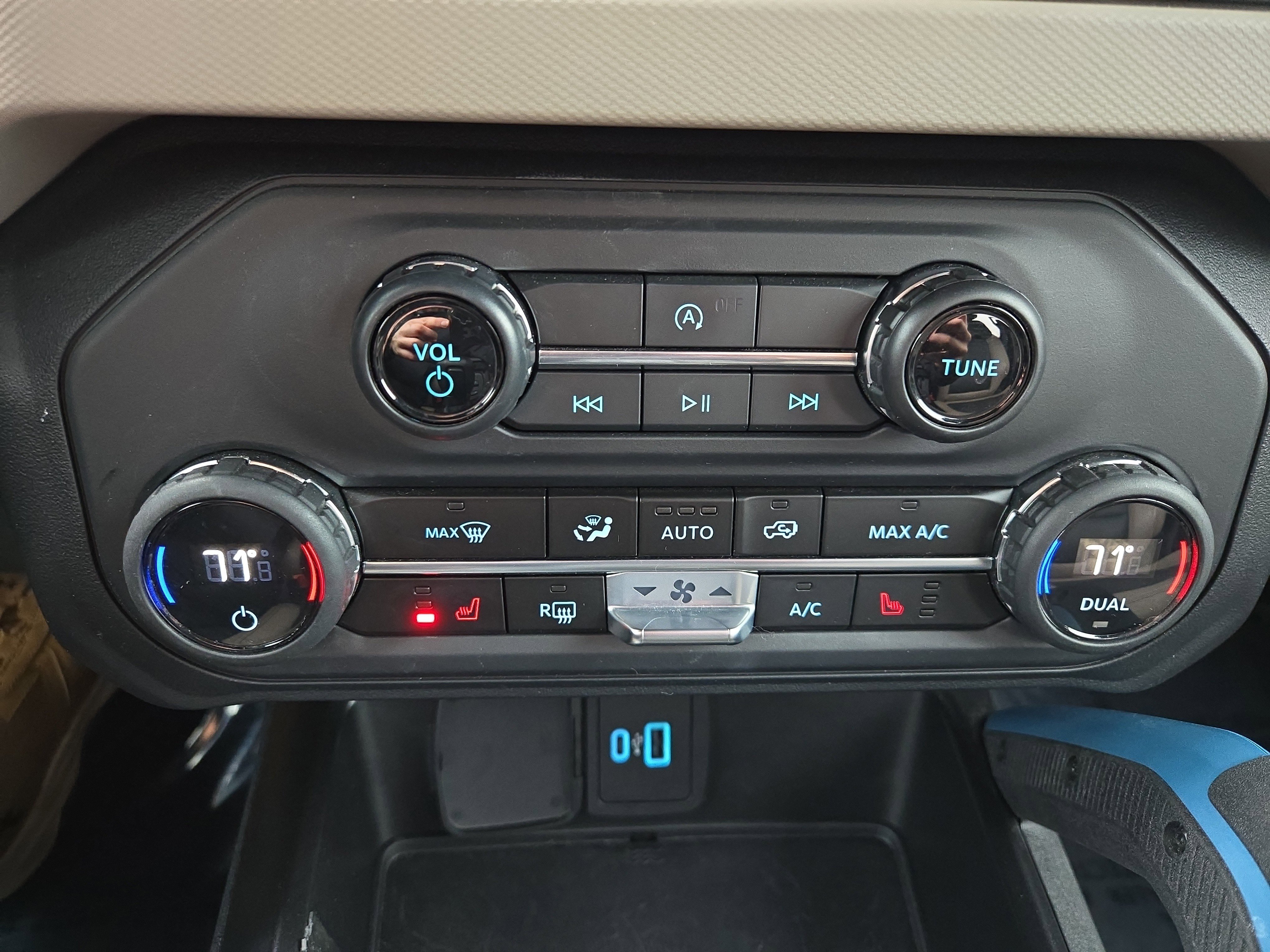 Used 2023 Ford Bronco Wildtrak image 20