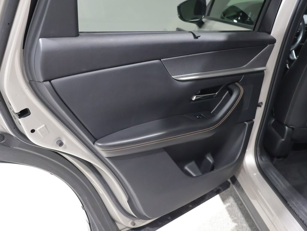 Used 2025 MAZDA CX-90 3.3 Turbo w/ Premium Sport Pkg image 19