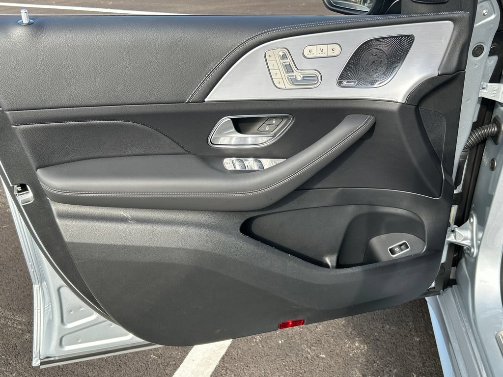 New 2026 Mercedes-Benz GLE 580 4MATIC image 8