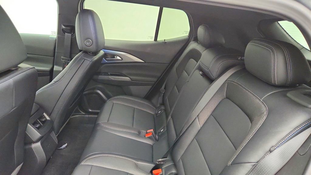 Used 2026 Chevrolet Equinox EV LT FWD image 22