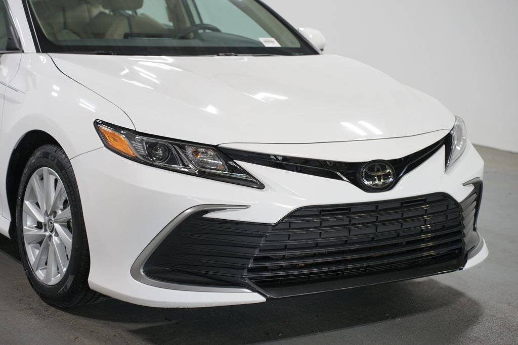 Certified 2024 Toyota Camry LE image 4