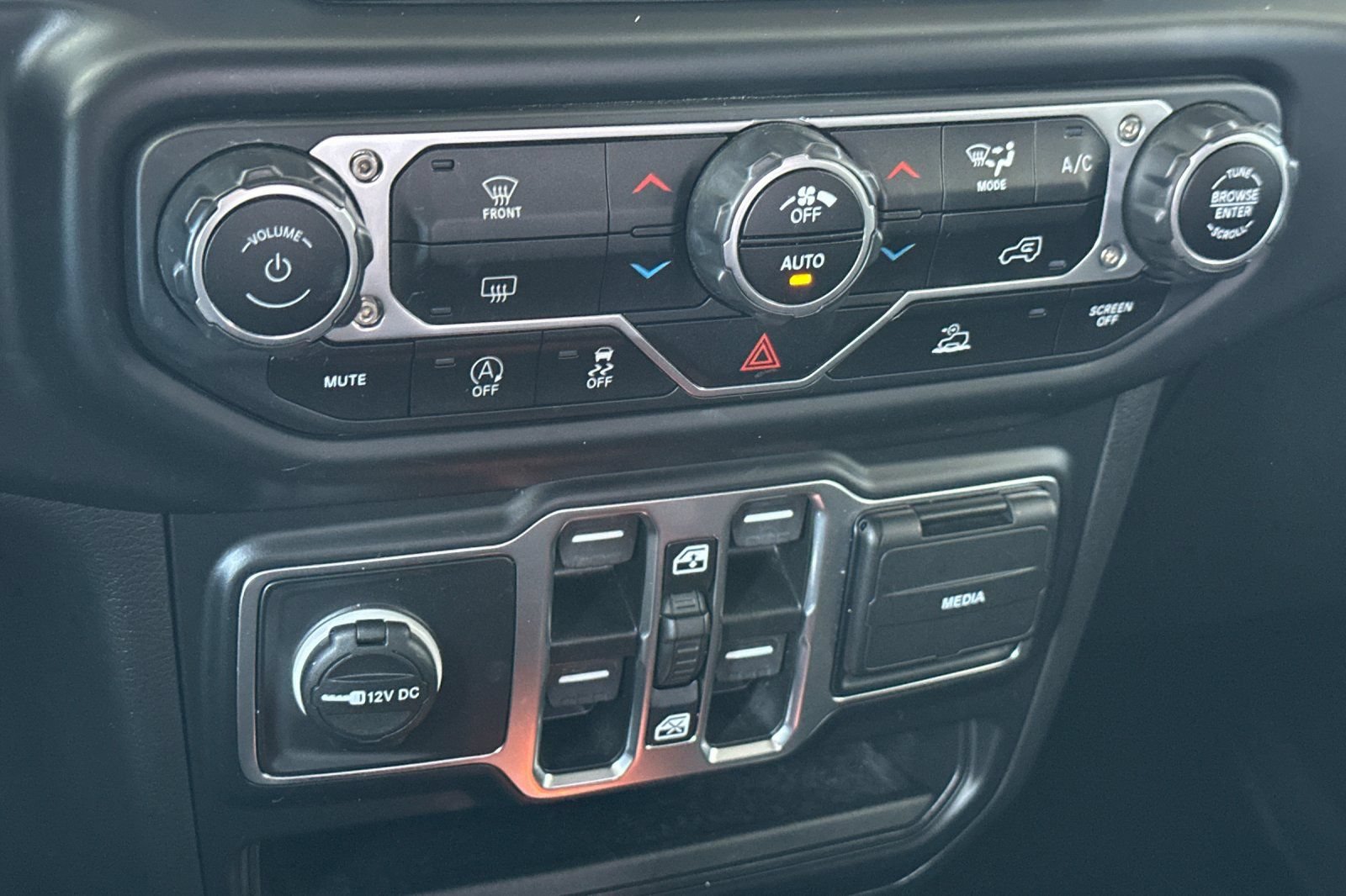 Used 2023 Jeep Gladiator Sport AWD/4WD image 26