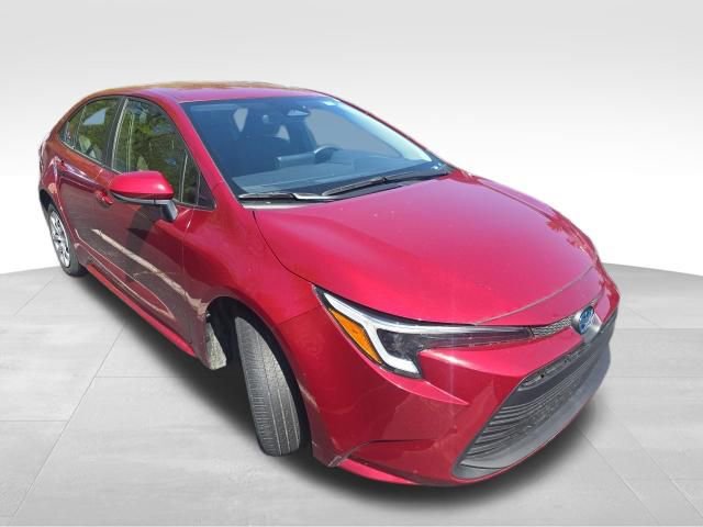 Used 2024 Toyota Corolla LE FWD image 7